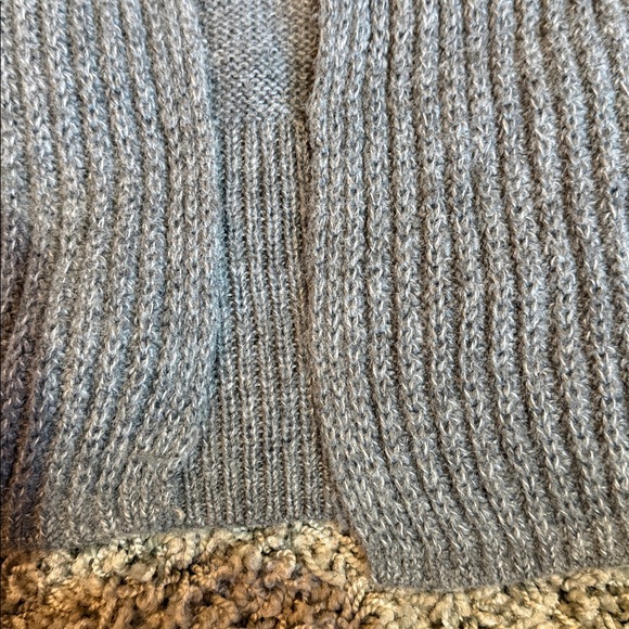 GAP Women’s Cardigan Sweater Vest (XL) - Picture 2 of 8